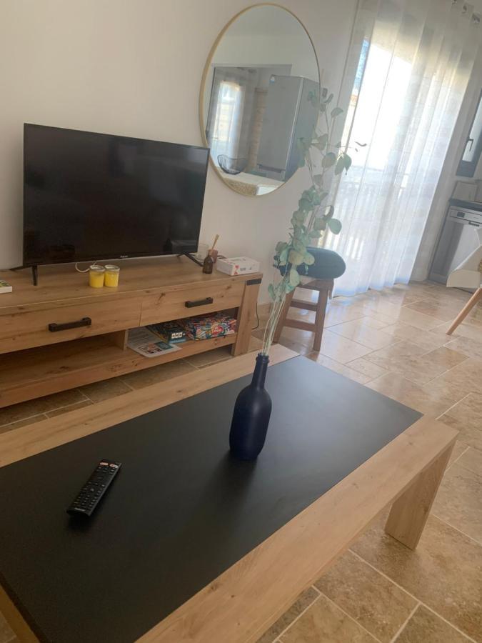 18 Villa *